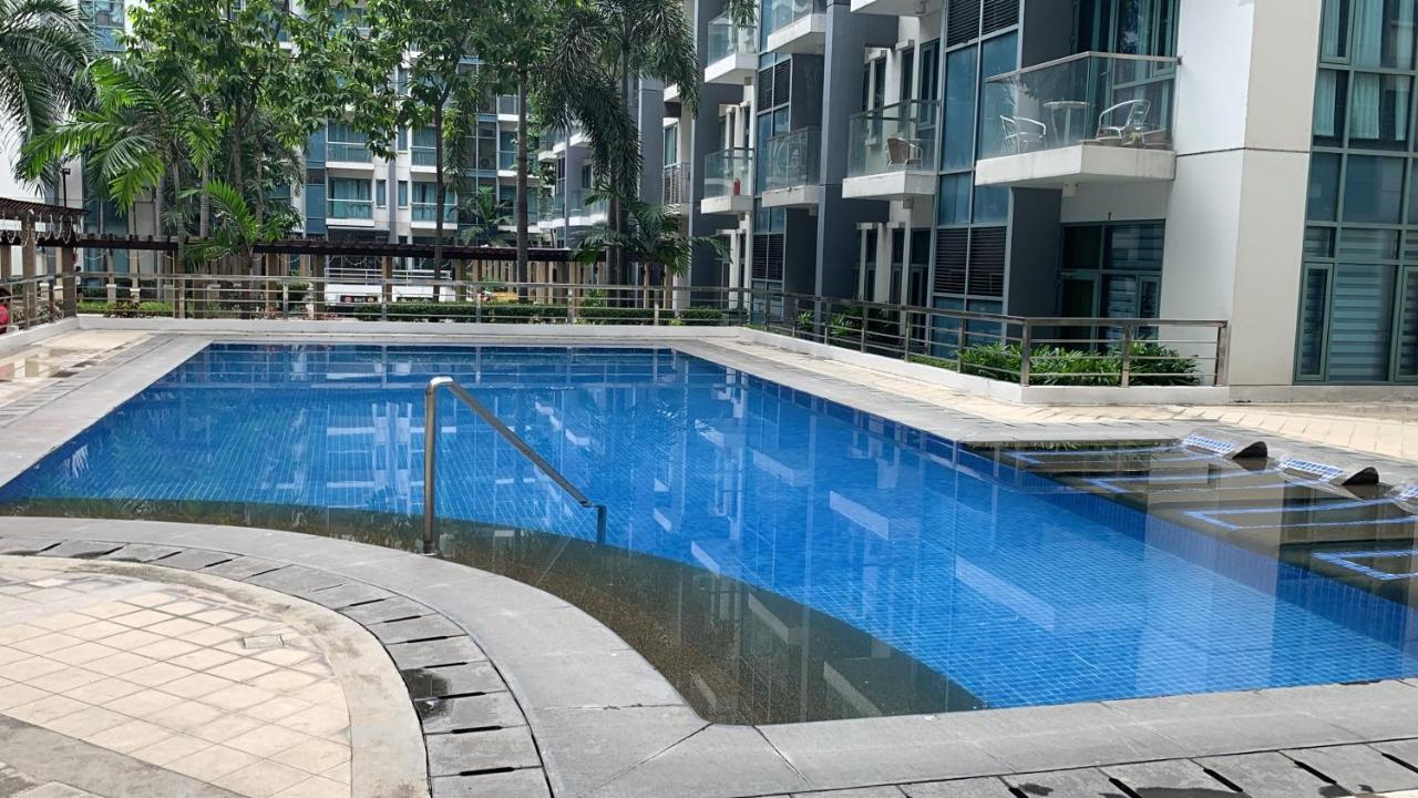 One Palm Tree Villas Condominium - Studio Room With Balcony - Across Terminal 3 Manila Eksteriør billede